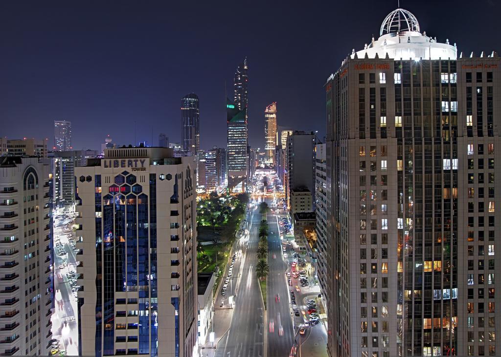 Tryp By Wyndham Abu Dhabi City Center Hotel Exterior photo